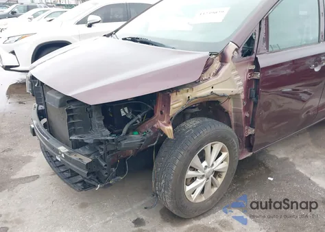 2017 Kia Sedona Lx z USA, uszkodzony, nr VIN KNDMB5C10H6334843